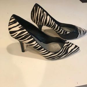 Zebra heels